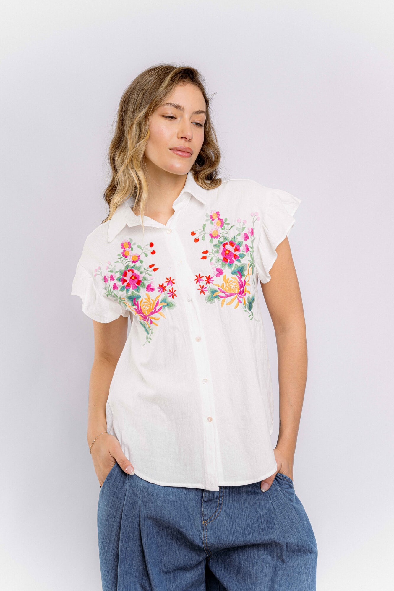 Camisa bordada flores