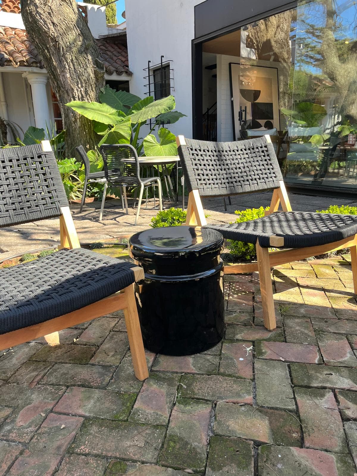 Stool - Imagen secundaria