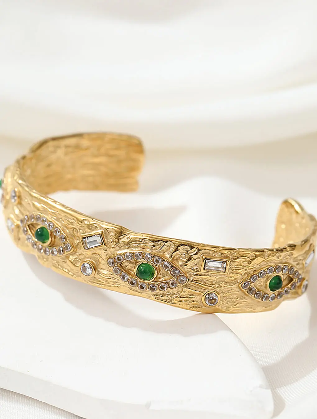 Brazalete NILO en acero y circonitas