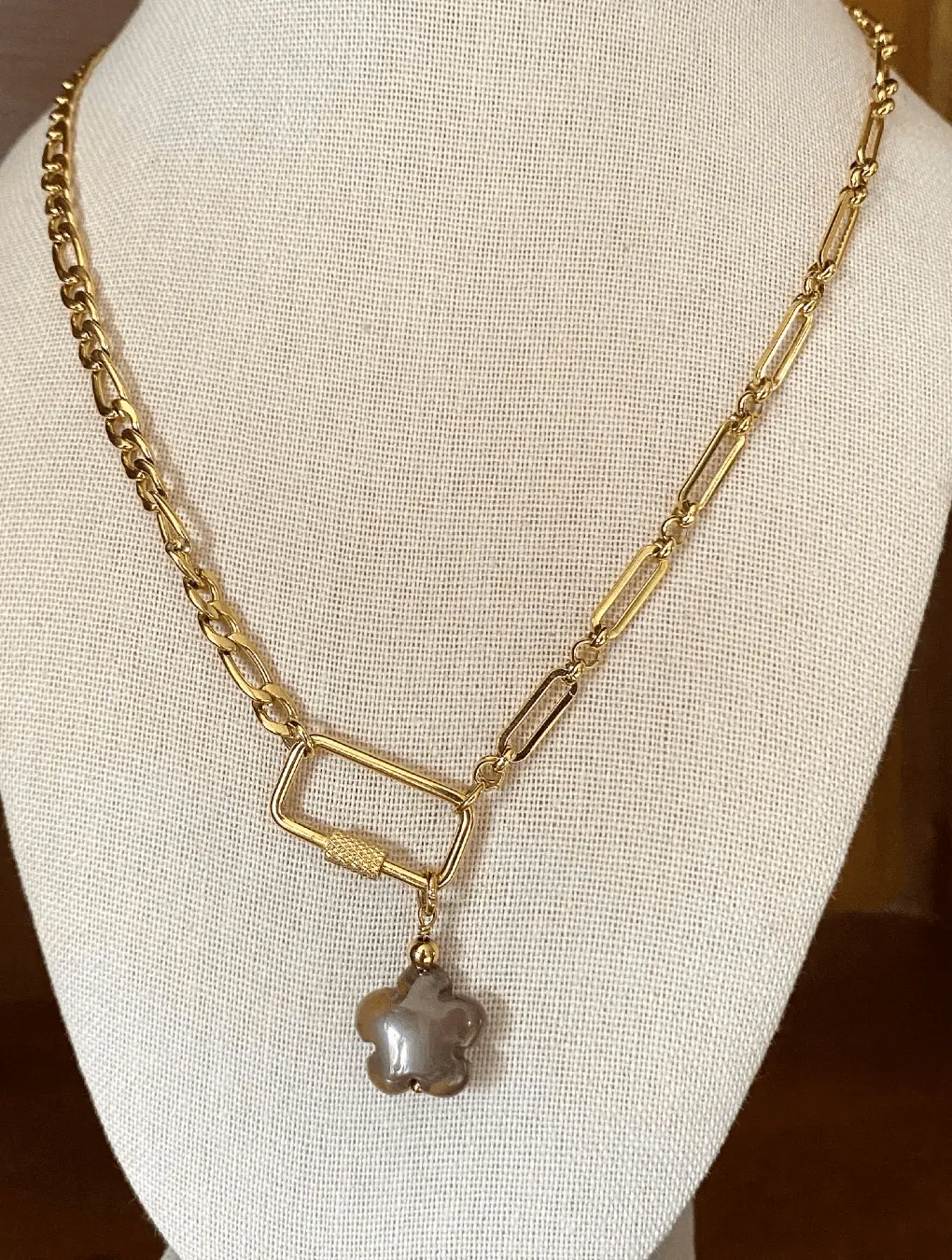 Collar BUDAPEST en acero