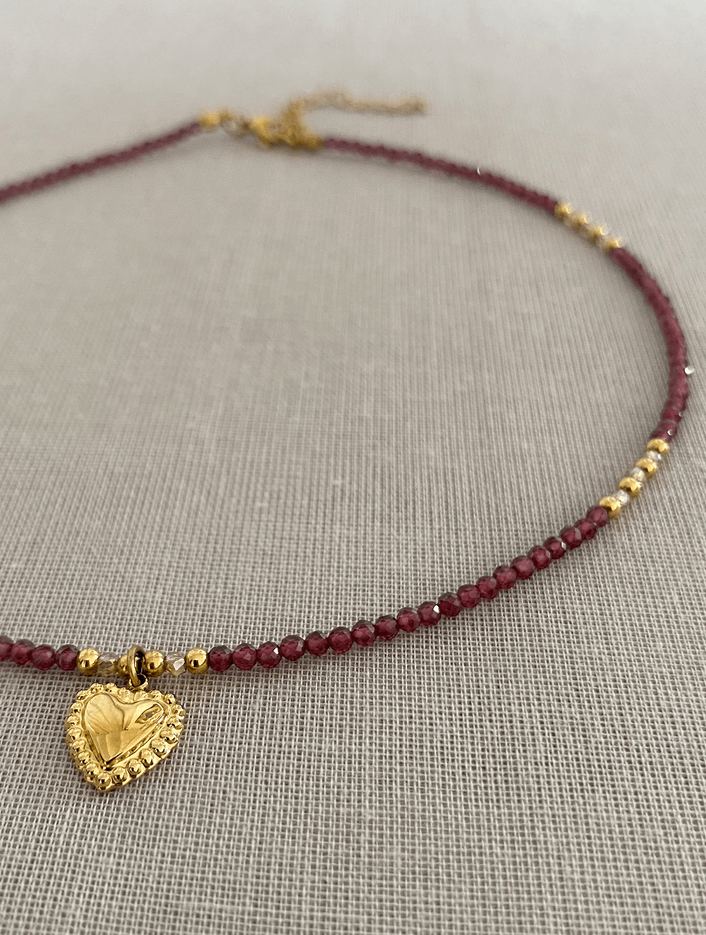 Collar CORAZON en acero, cristal y piedras naturales