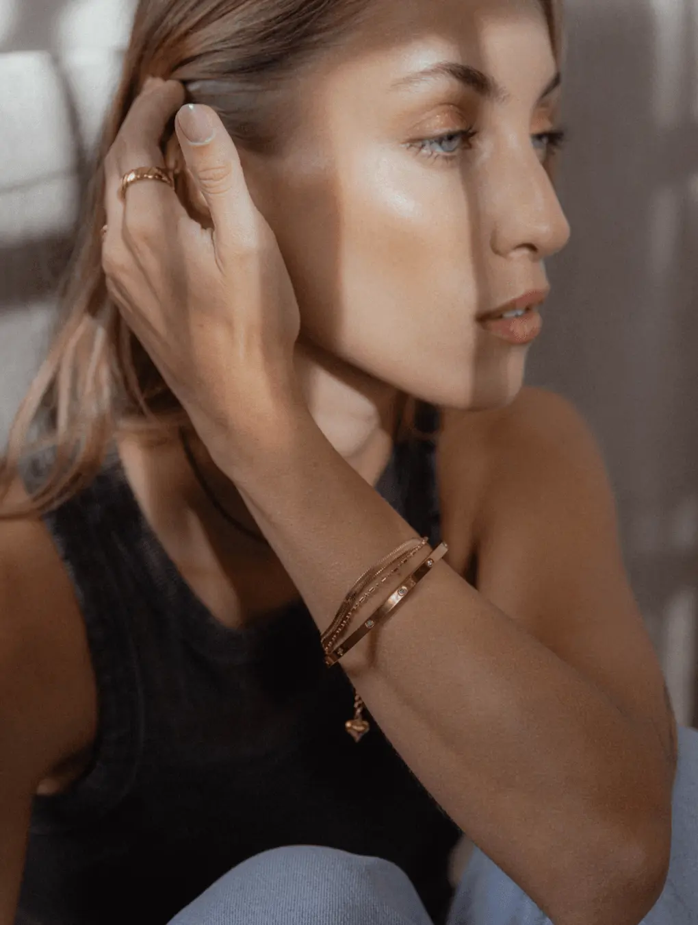 Pulsera MICA en acero dorado