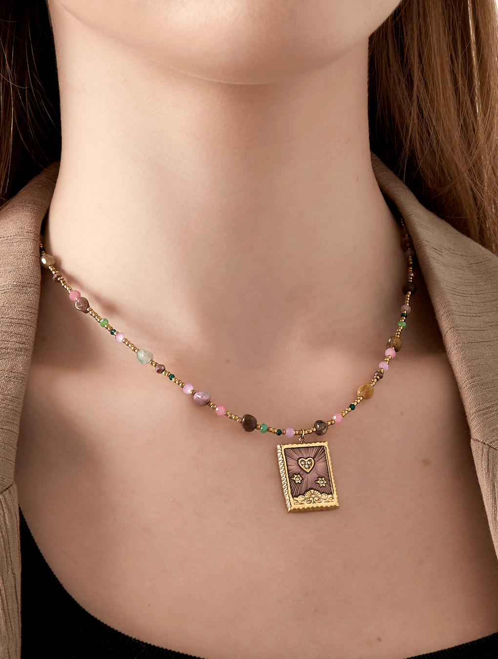 Collar WONDERLAND en acero y piedras naturales