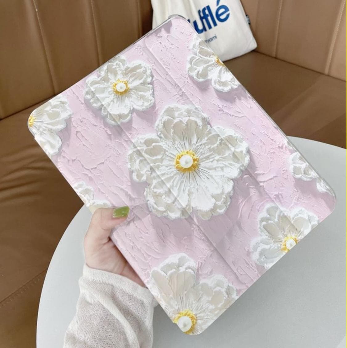 CASE IPAD FLOR BLANCA PINTADA