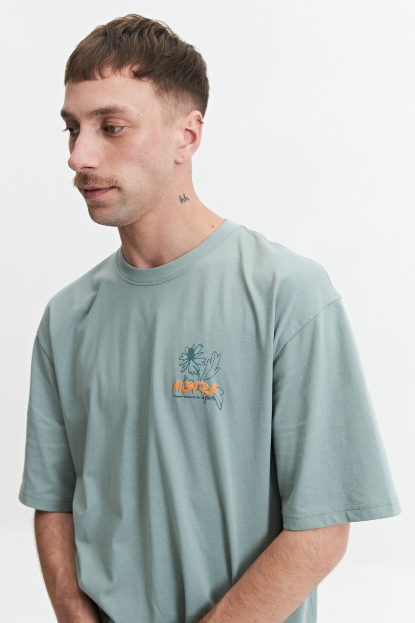 REMERA OVERSIZE KAZMER
