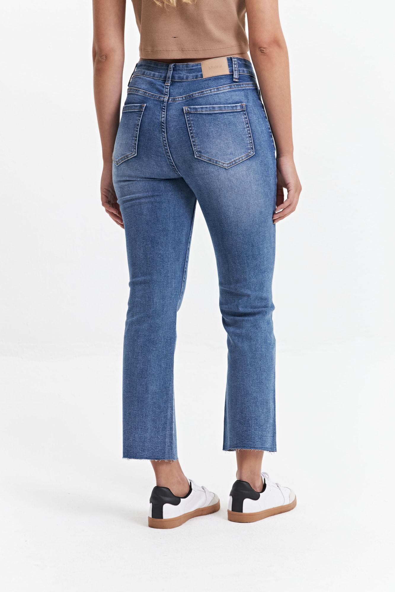 JEAN STRAIGHT DELIA