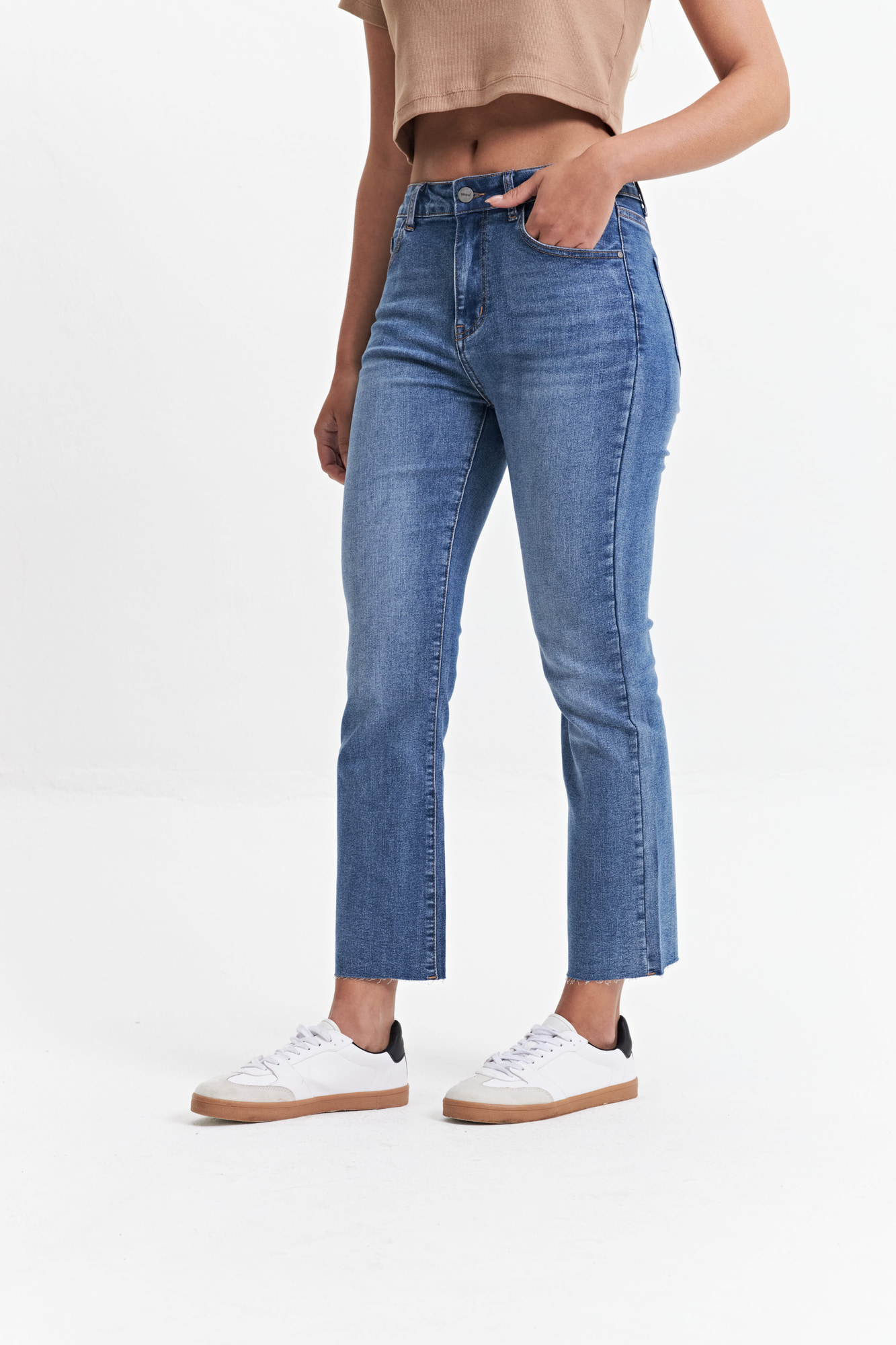 JEAN STRAIGHT DELIA