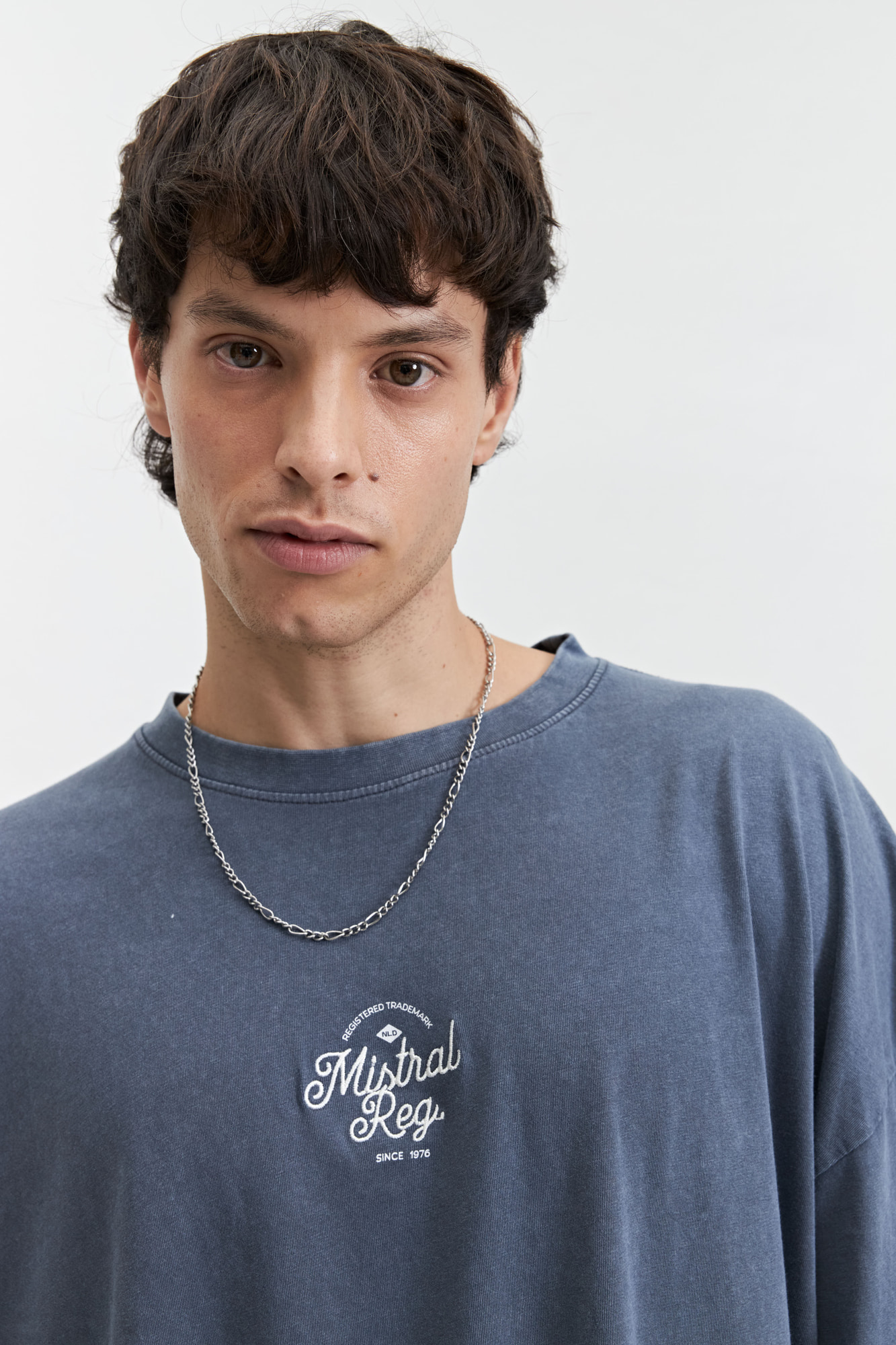 REMERA BOXY THANOS