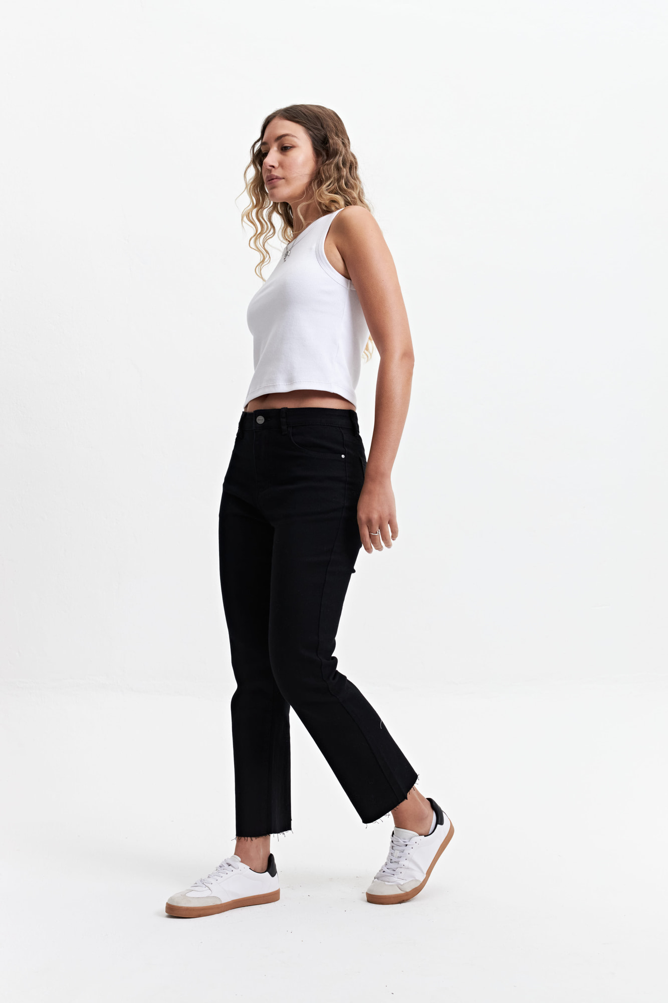 JEAN STRAIGHT DELIA