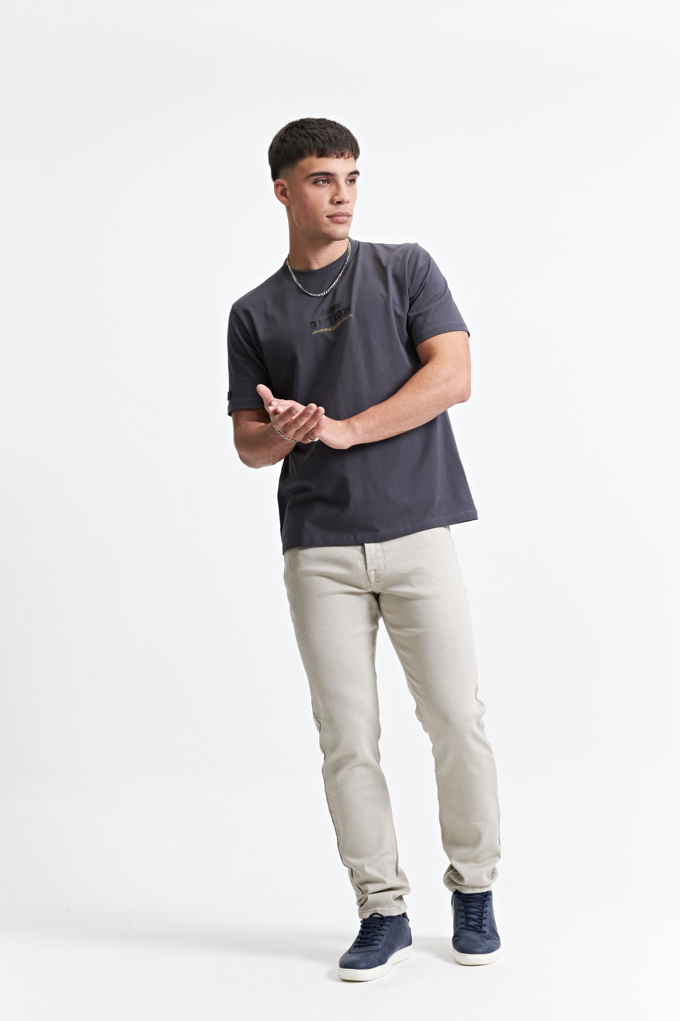 REMERA DIONISIOS