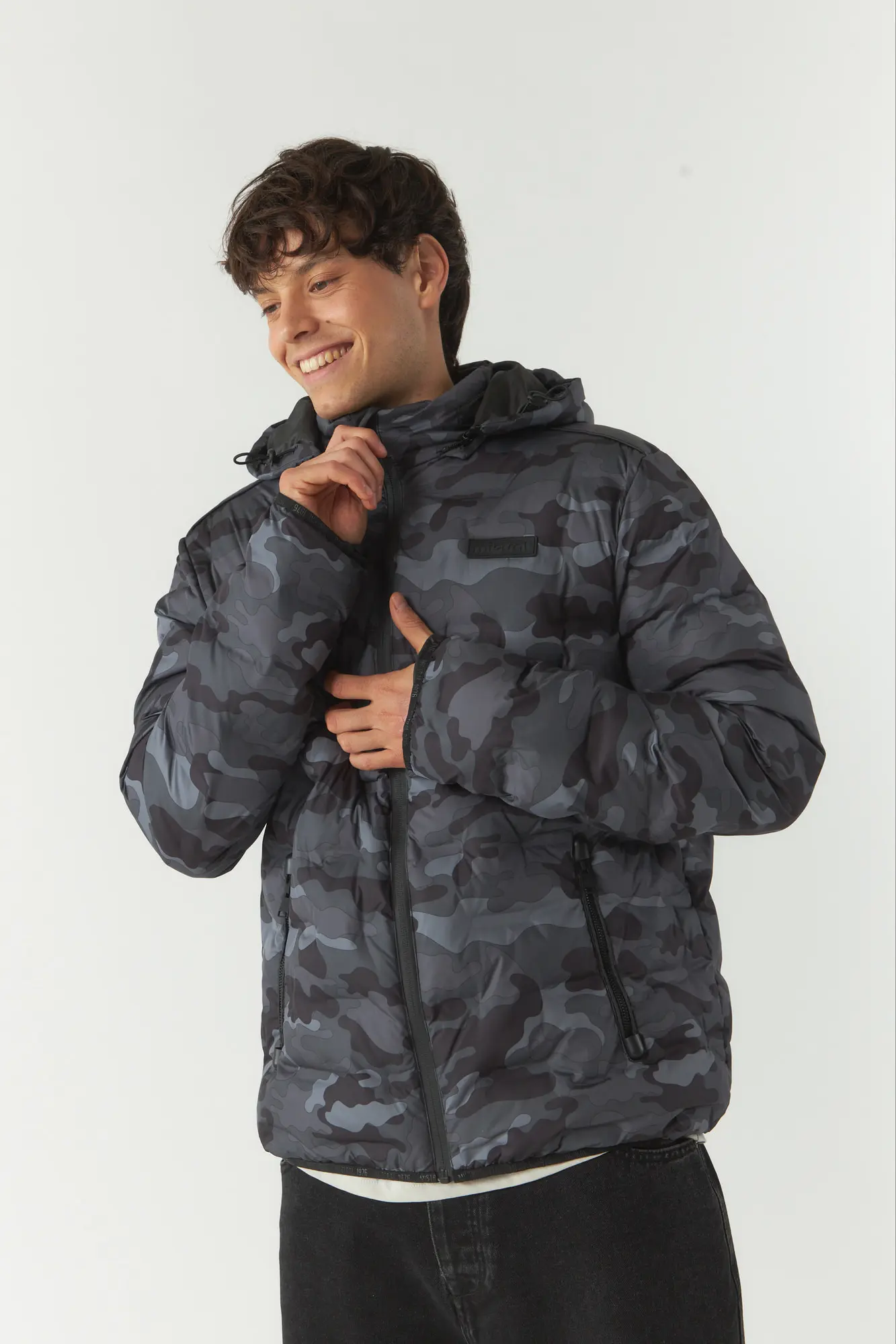 CAMPERA DE NYLON ANNAT