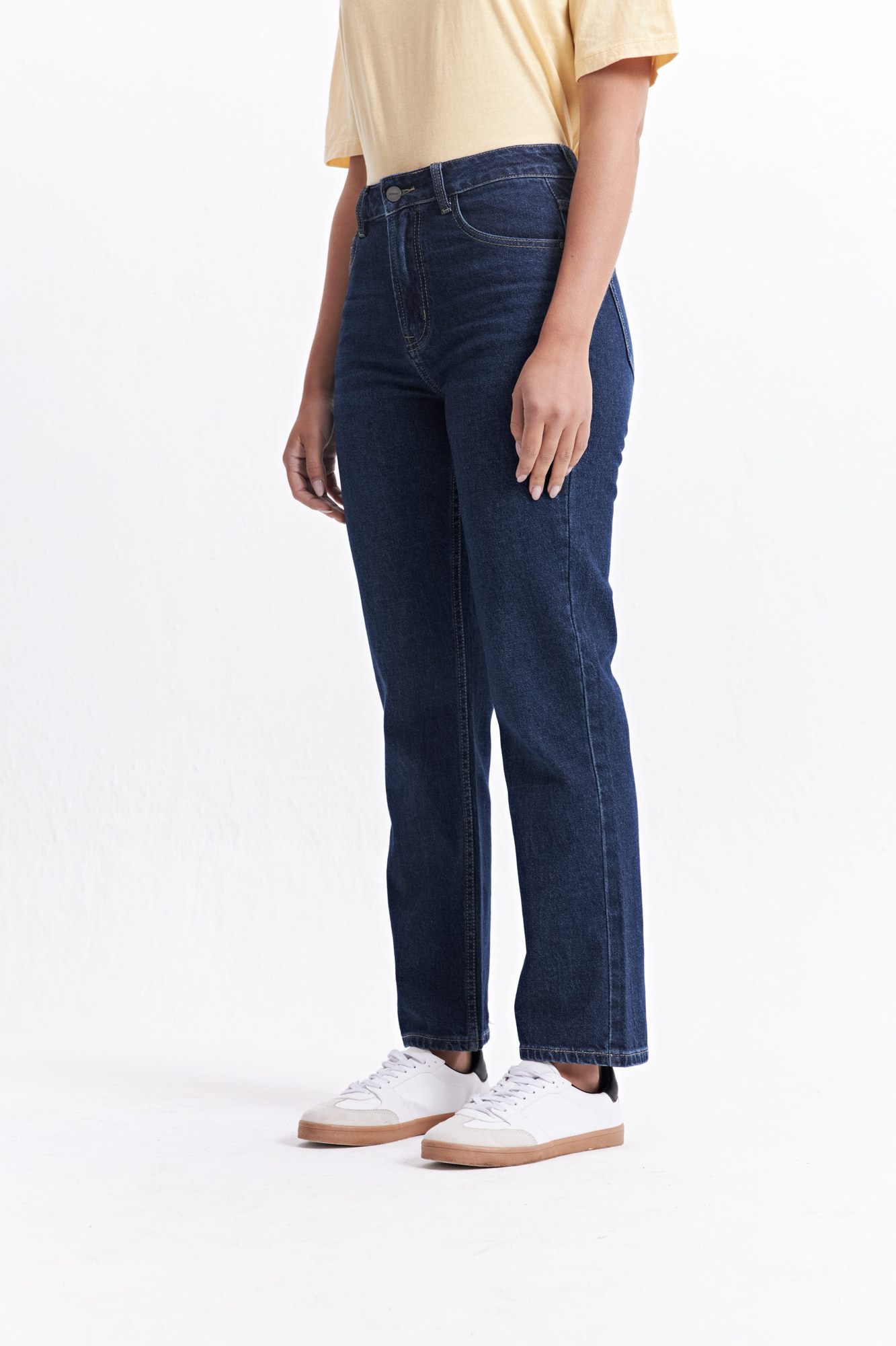 JEAN STRAIGHT RUE