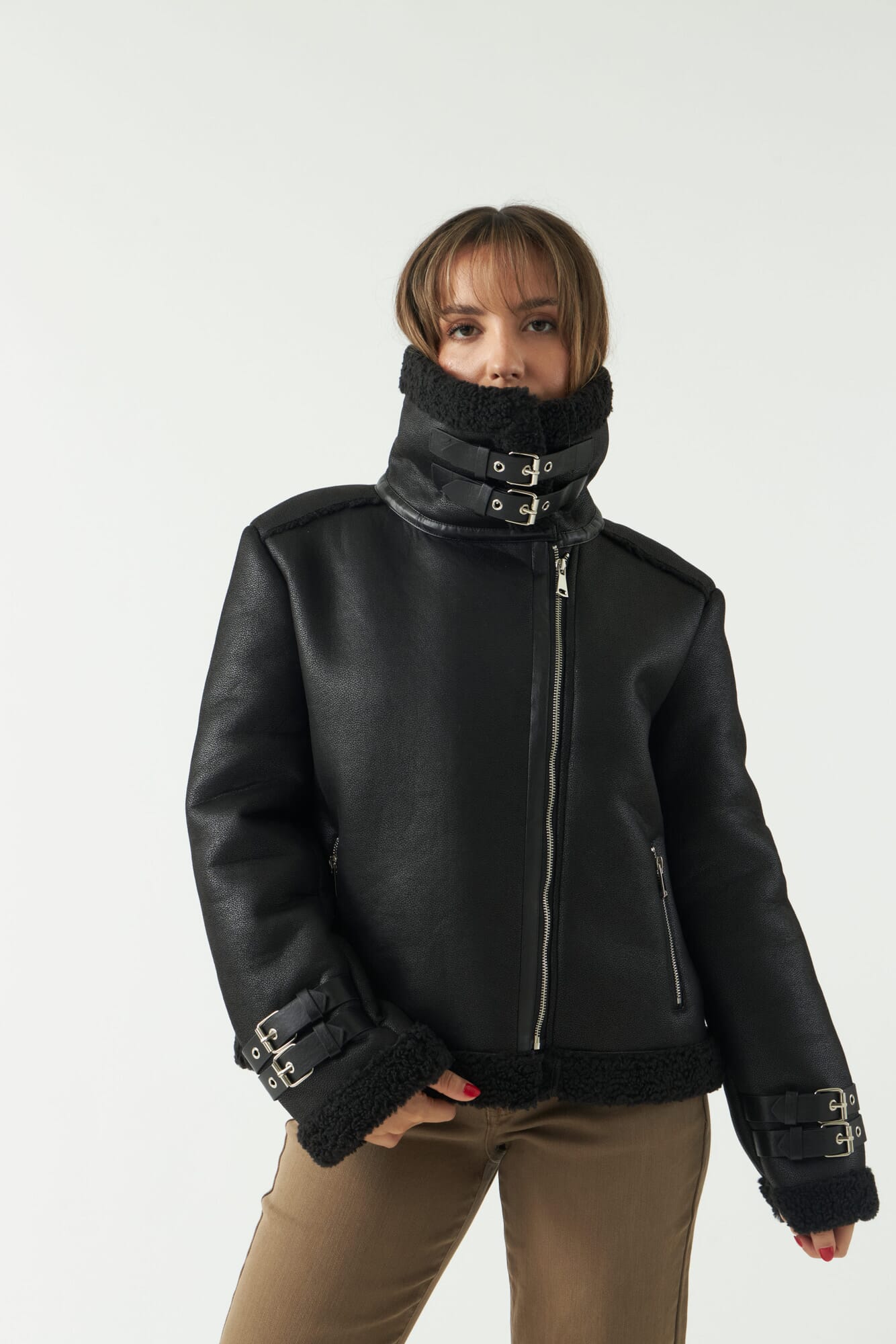 CAMPERA GAMULAN INNA