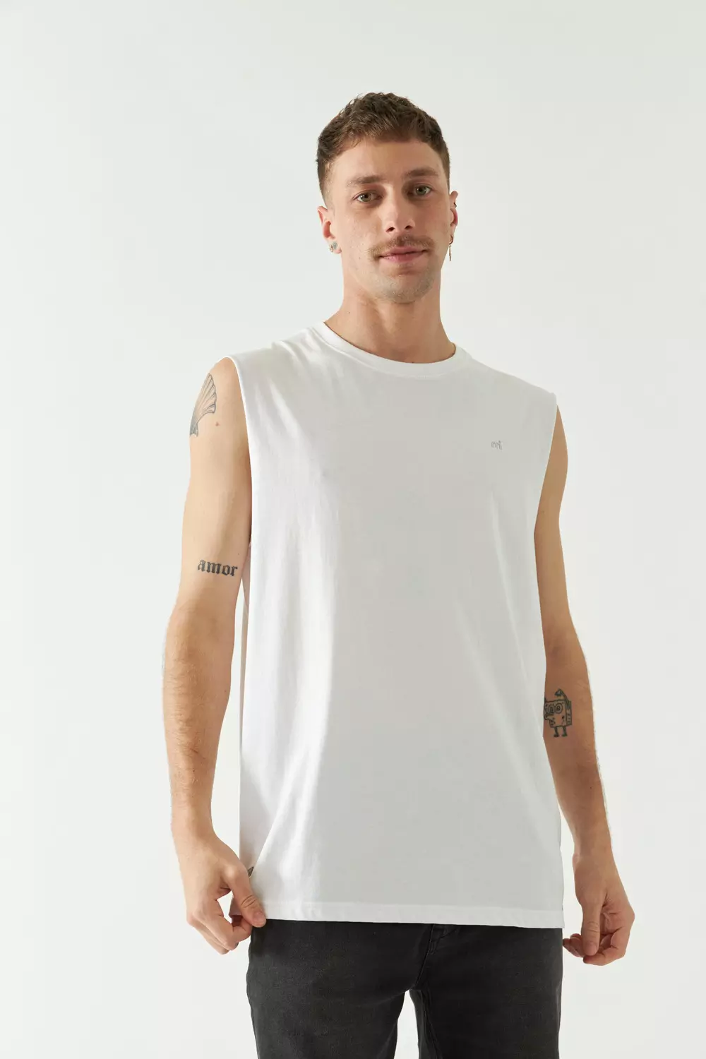MUSCULOSA OVERSIZE GRAPE