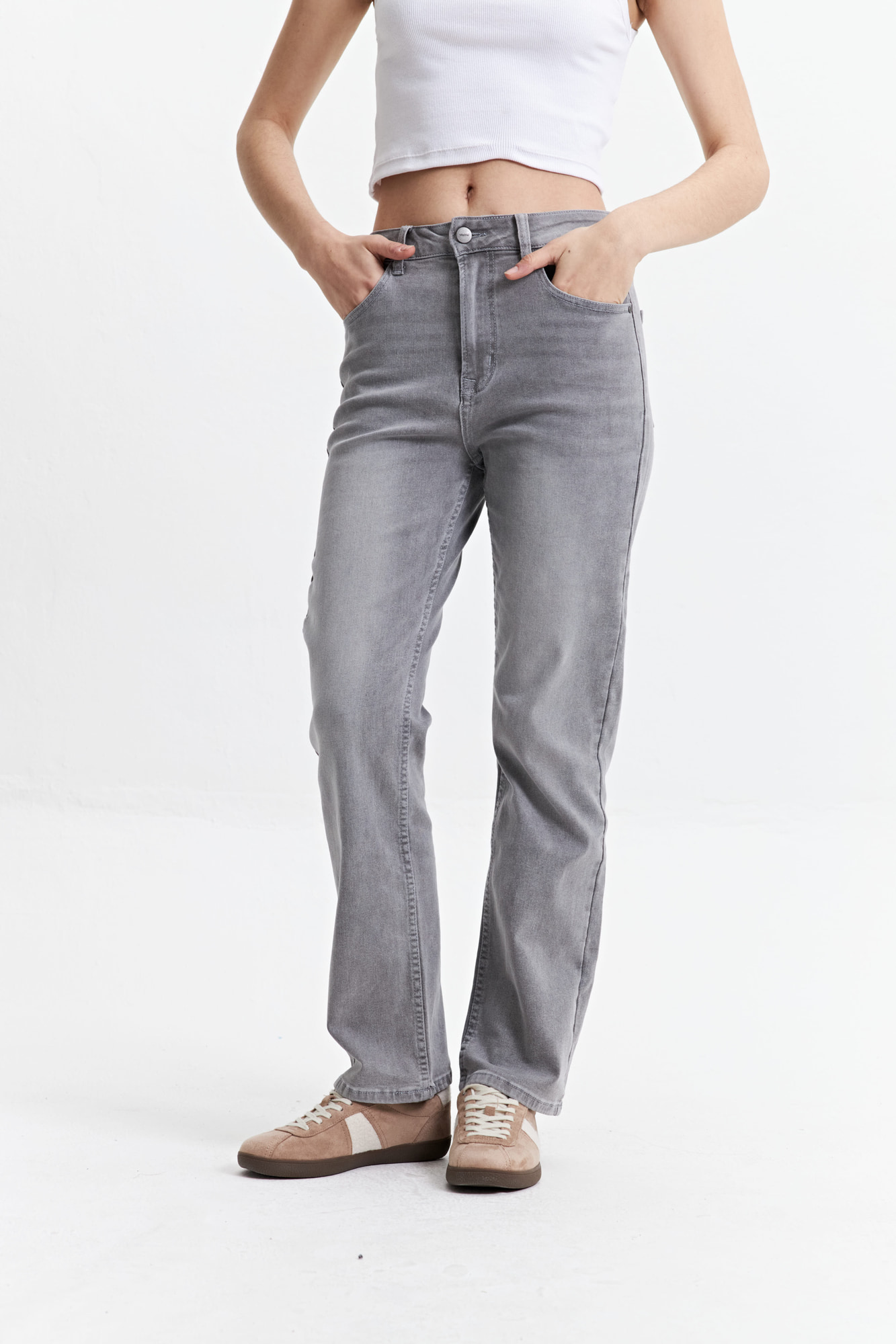 JEAN STRAIGHT RUE