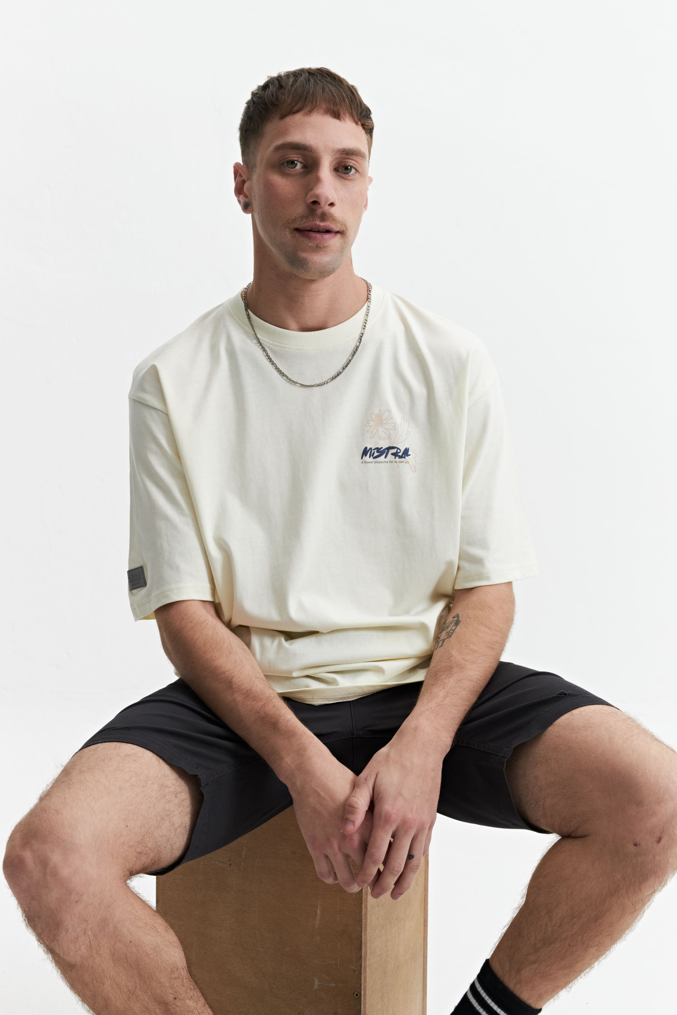 REMERA OVERSIZE KAZMER