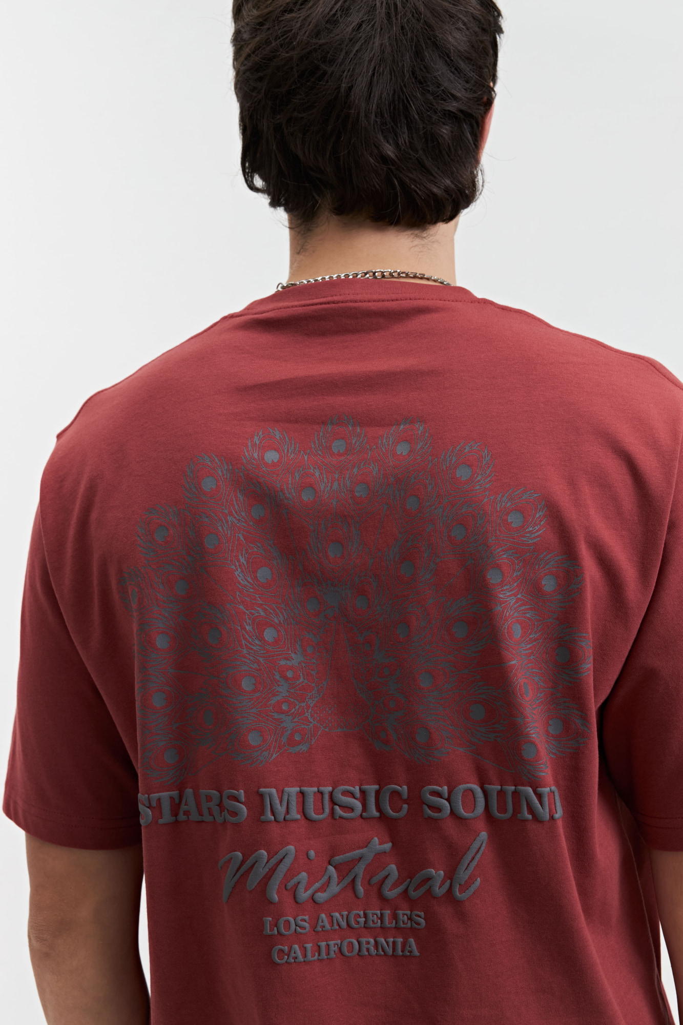 REMERA TALOS