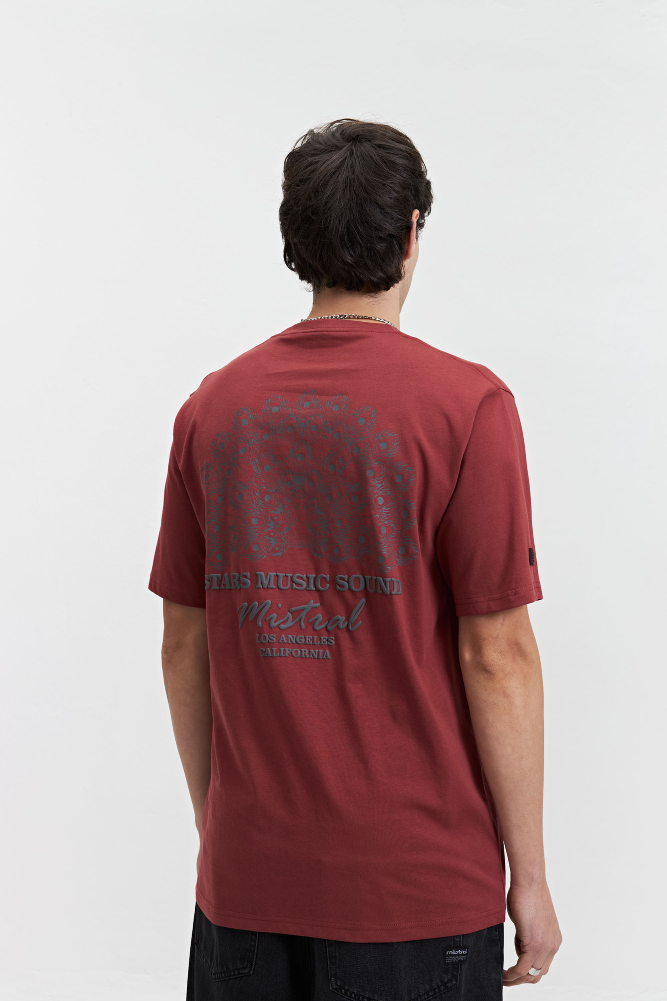 REMERA TALOS