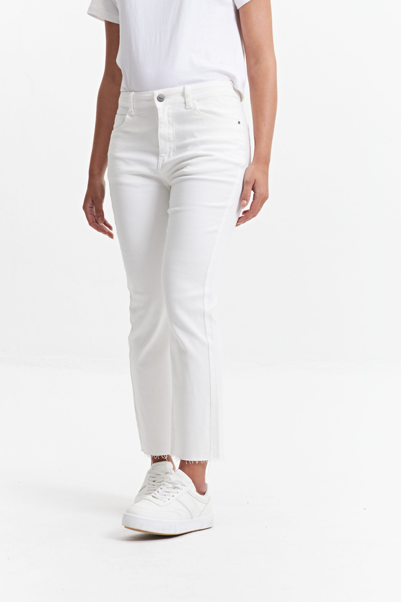 JEAN STRAIGHT DELIA
