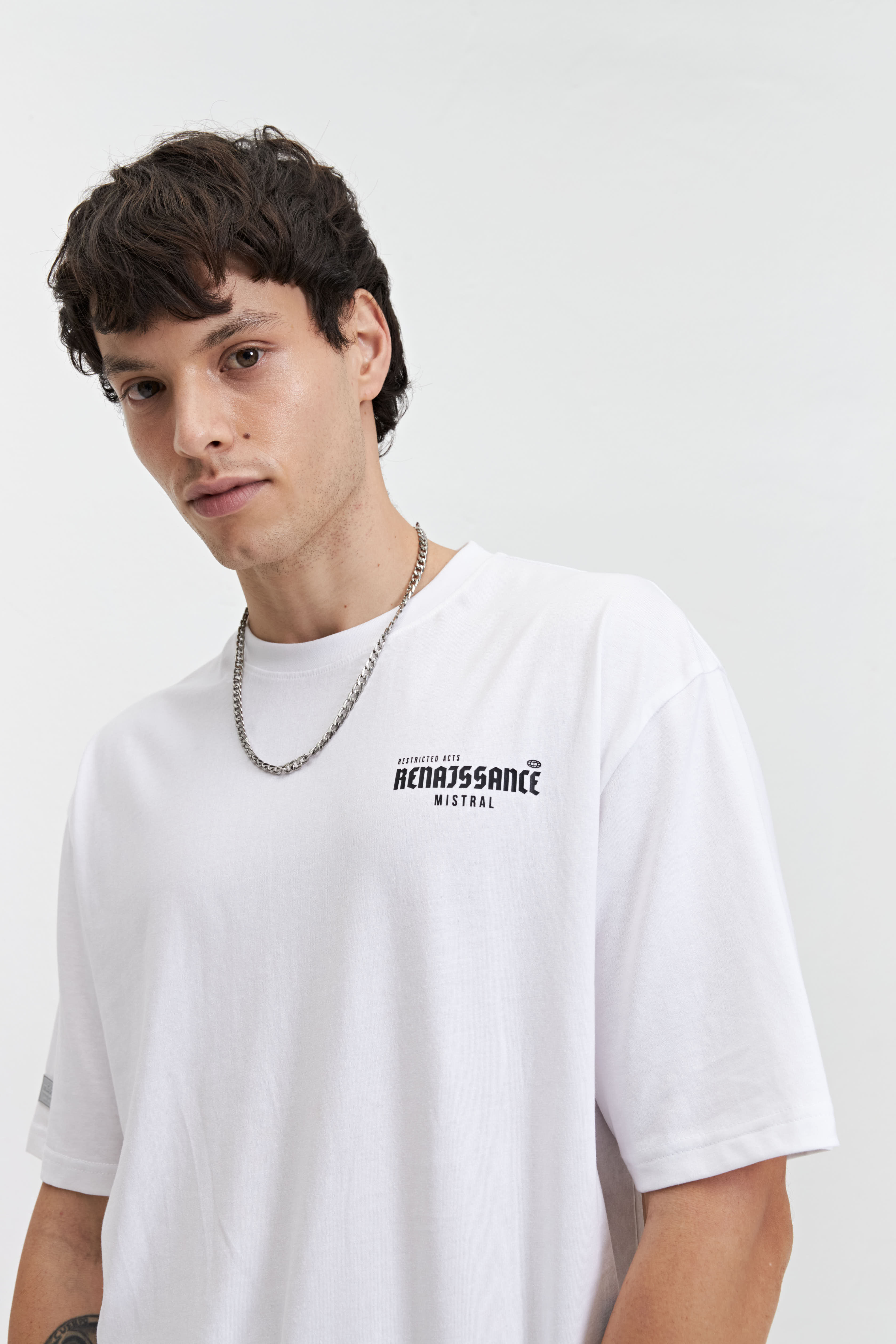 REMERA OVERSIZE HÉRCULES