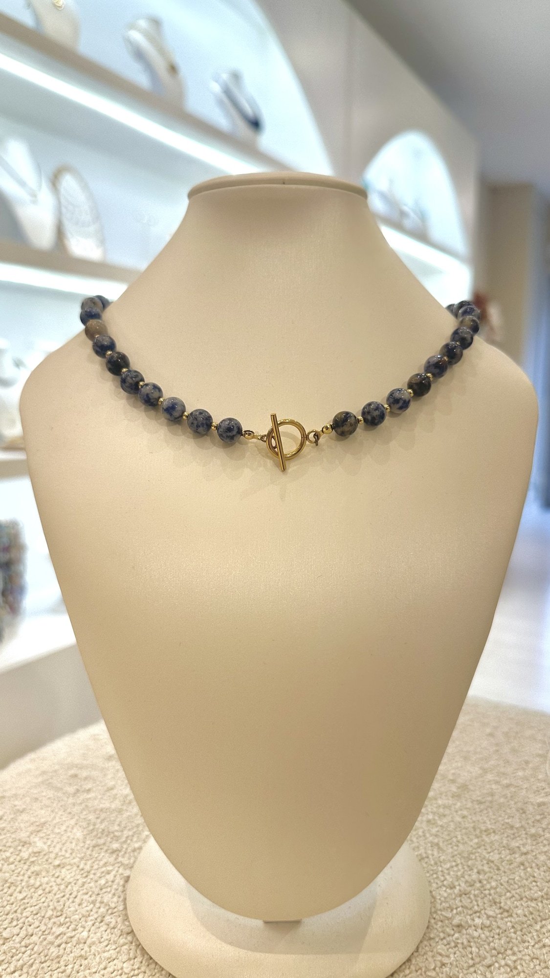 Collar Lapi