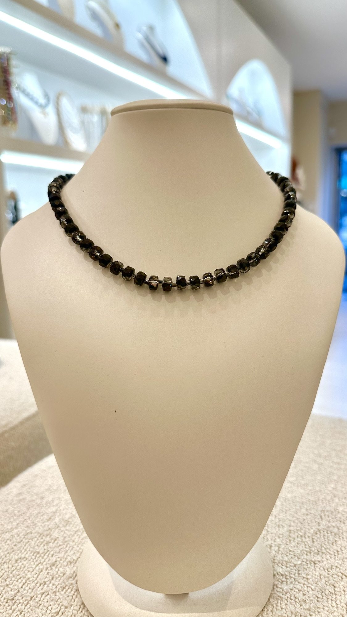 Collar Midnight 3